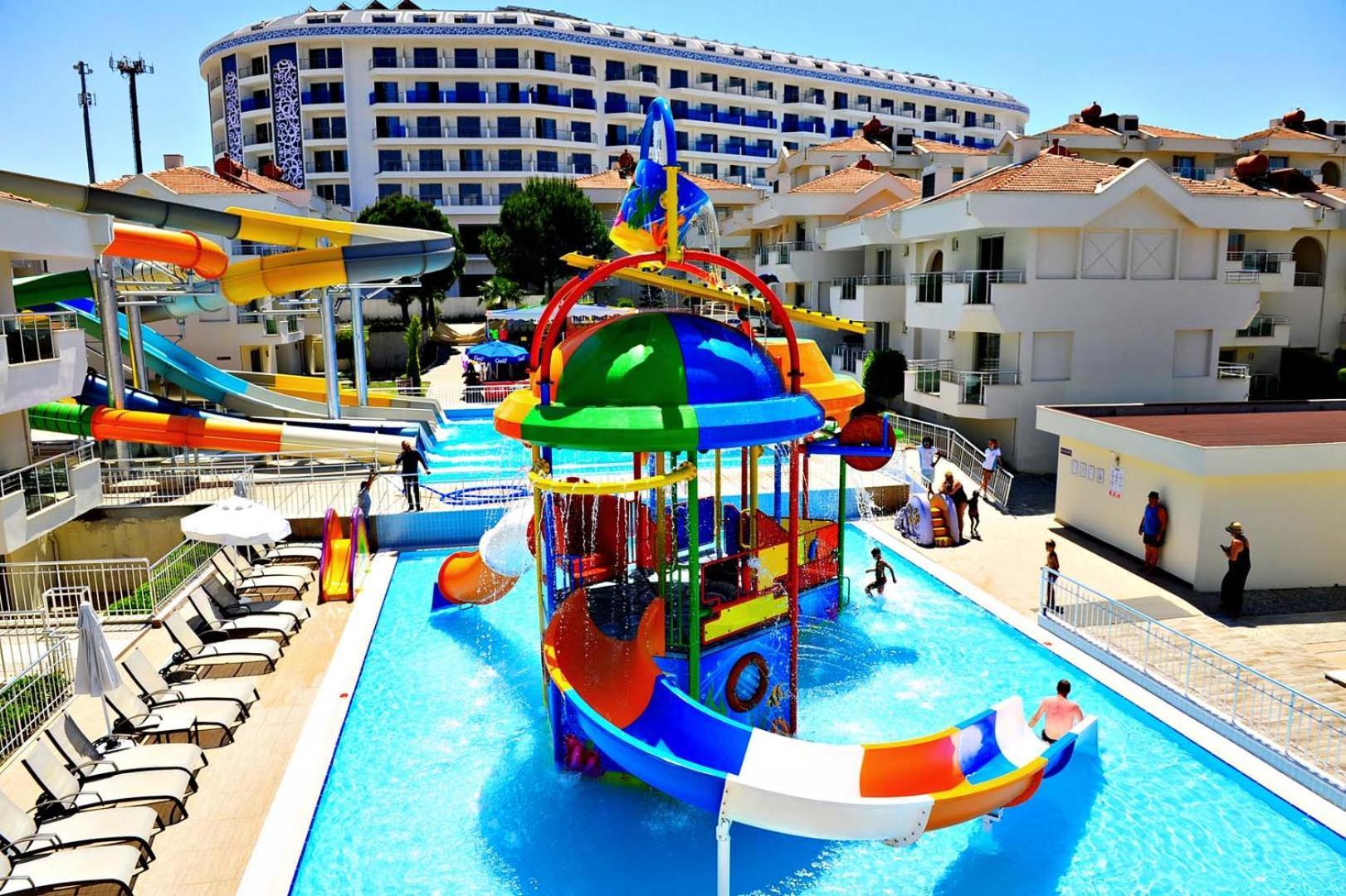 Dream Family Club Hotel Side Bagian luar foto